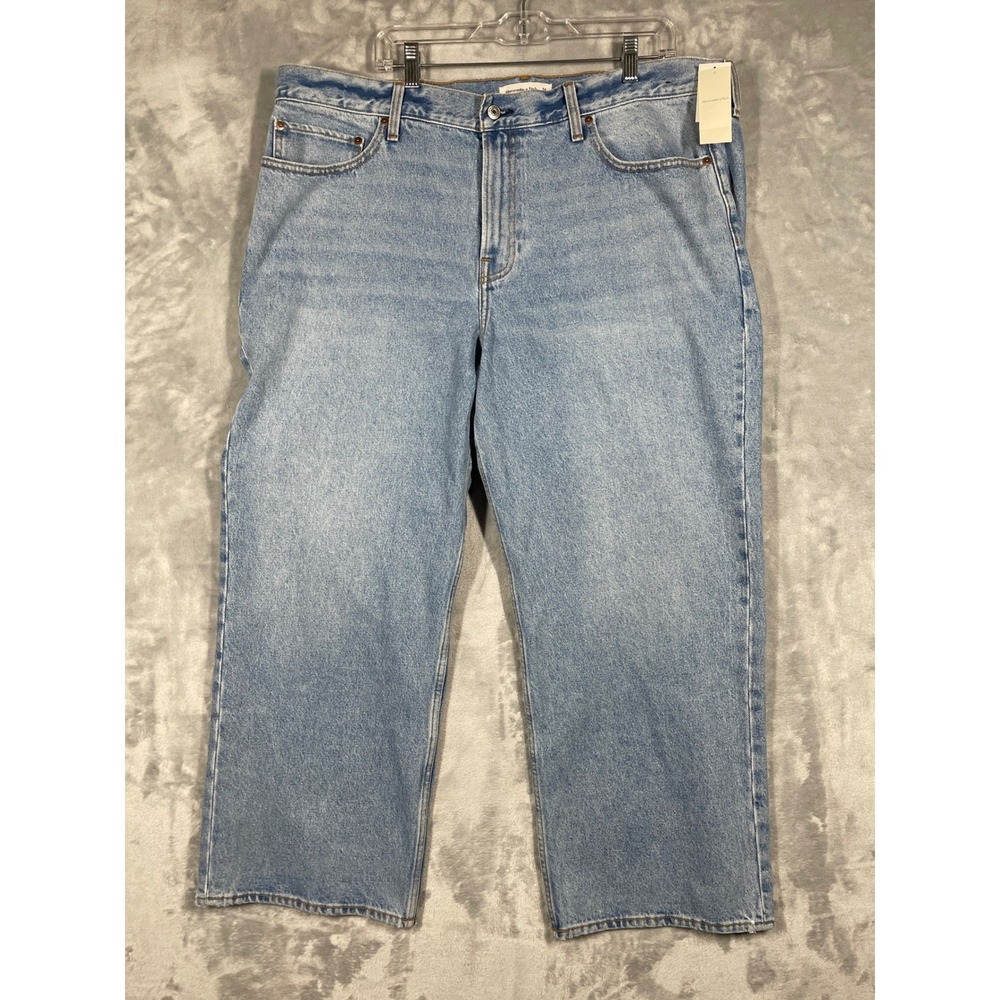Abercrombie & Fitch Curve Love Slouchy Jean Mid Rise Light Wash 34 Short NEW $90